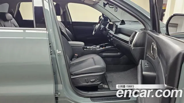 Kia Sorento Новый Sorento 4 поколение Дизель 2.2 2WD — Фото автомобиля 25