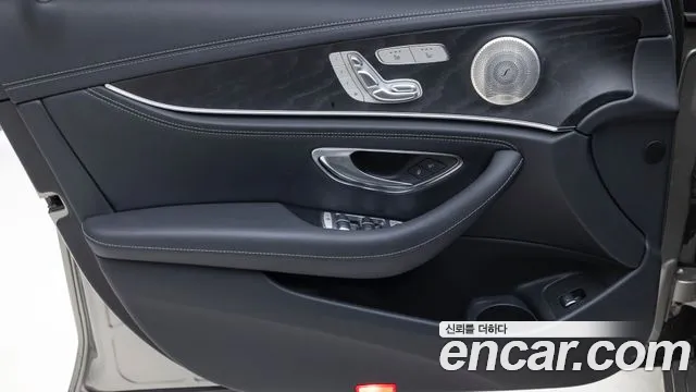Mercedes-Benz E-Class W213 — Фото автомобиля 14