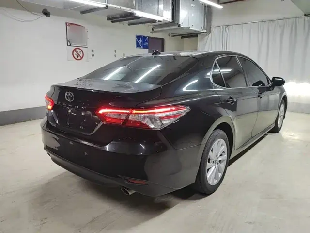 Toyota Camry — Фото автомобиля 6