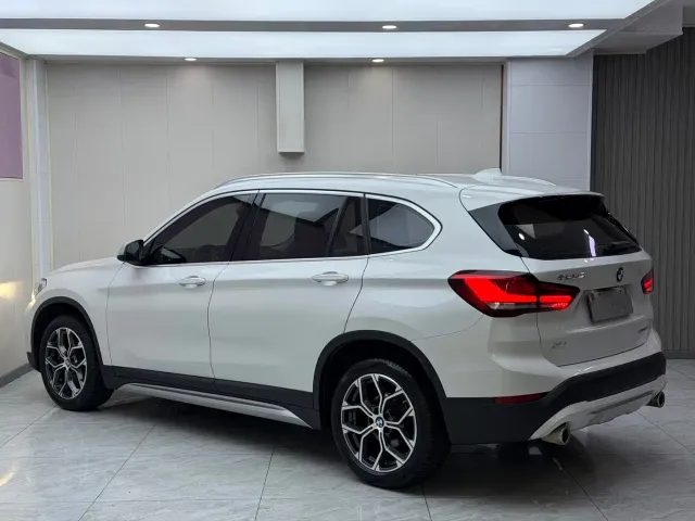 BMW X1 — Фото автомобиля 6