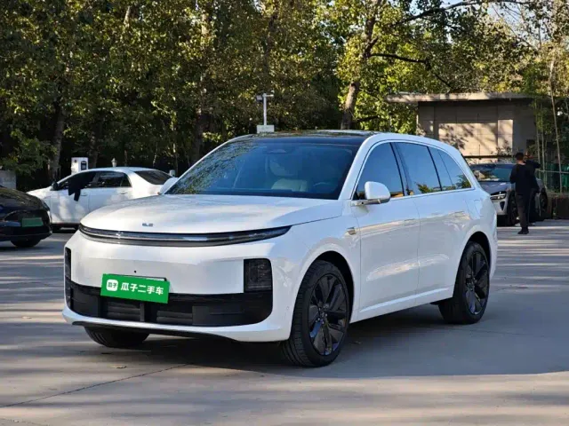 Фотография автомобиля — Li Auto L6