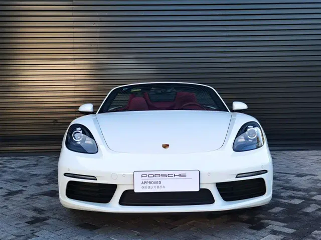 Porsche 718 — Фото автомобиля 4