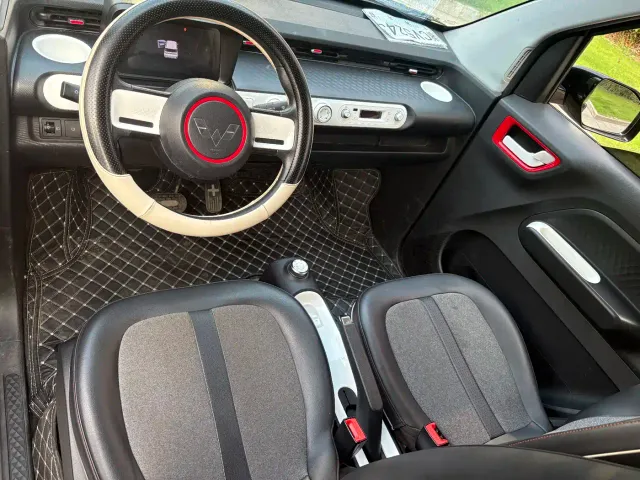 Wuling Hongguang Mini EV — Фото автомобиля 5