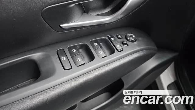Hyundai Tucson Tucson (NX4) Дизель 2.0 2WD — Фото автомобиля 14