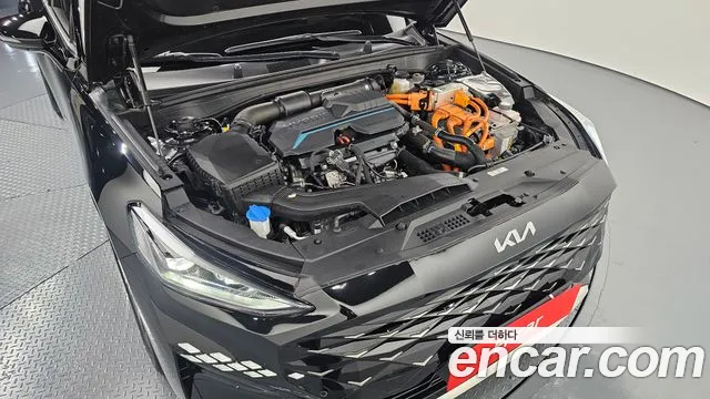 Kia K8 Hybrid — Фото автомобиля 6