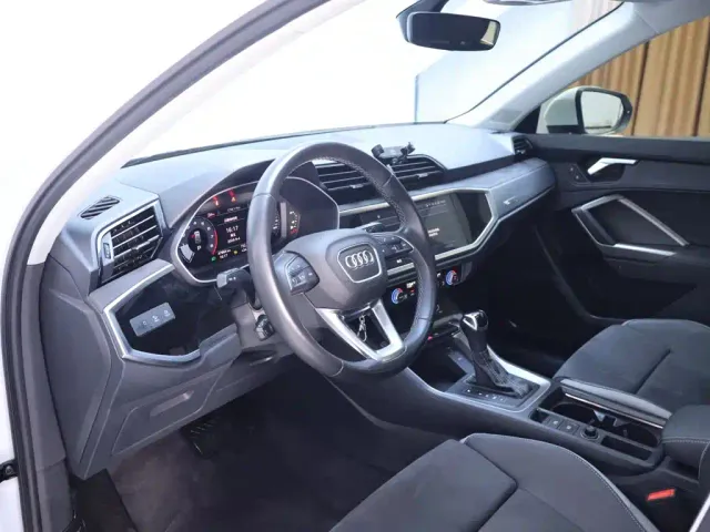 Audi Q3 — Фото автомобиля 11