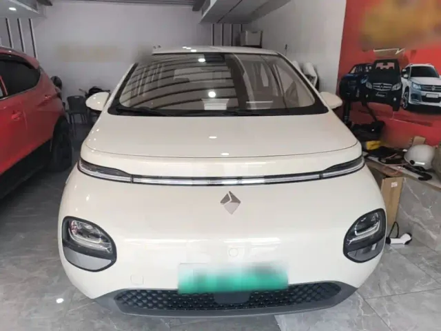 Baojun Cloud — Фото автомобиля 2