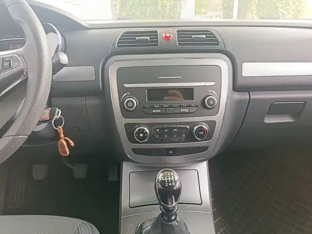 JAC Motors JAC T6 — Фото автомобиля 8