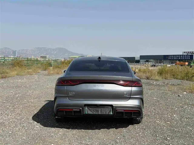 BYD Qin L — Фото автомобиля 5