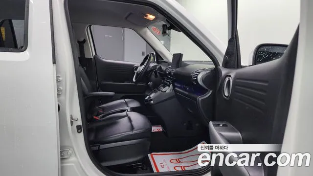 Hyundai Casper Casper Inspiration — Фото автомобиля 12