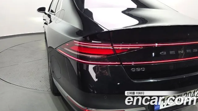 Genesis G90 — Фото автомобиля 15