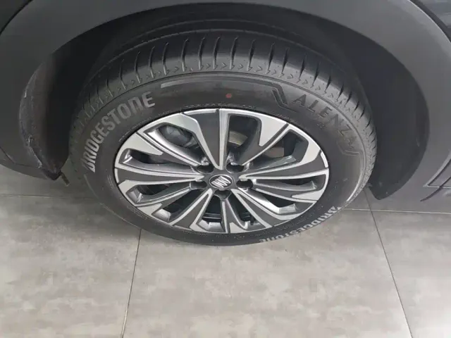 Buick Envision Plus — Фото автомобиля 22