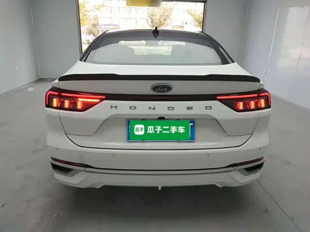 Ford Mondeo — Фото автомобиля 5