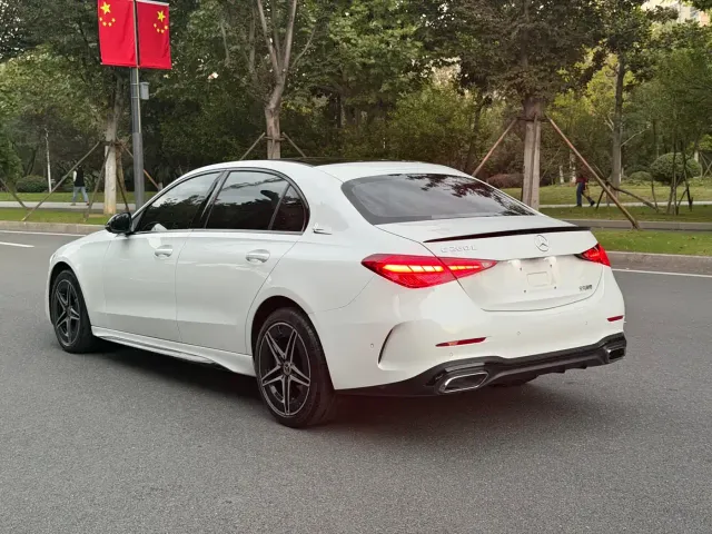 Mercedes-Benz C-Class — Фото автомобиля 12
