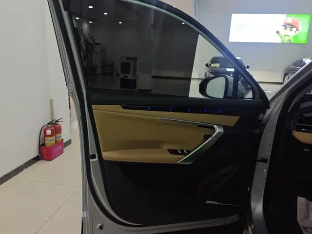 Geely Boyue L — Фото автомобиля 7