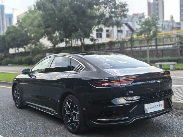 BYD Han — Фото автомобиля 9