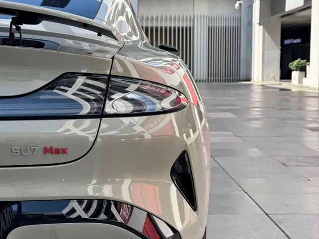 Xiaomi SU7 — Фото автомобиля 15