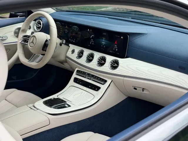 Mercedes-Benz E-Class — Фото автомобиля 7