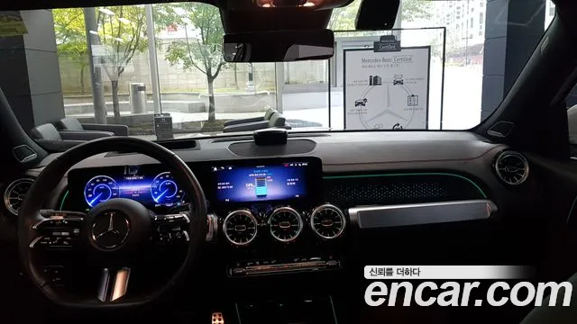 Mercedes-Benz EQB — Фото автомобиля 7