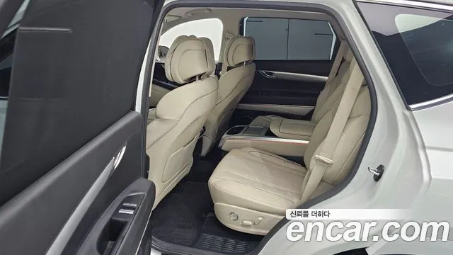 Genesis GV80 2.5T Бензин AWD — Фото автомобиля 12