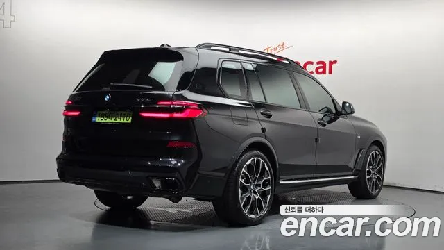 BMW X7 — Фото автомобиля 2