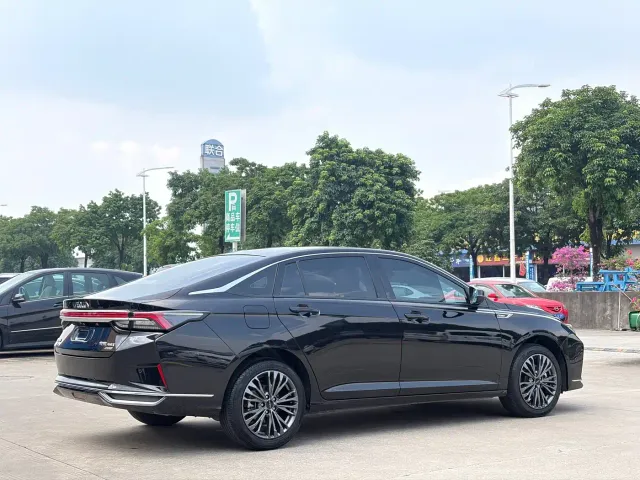 Dongfeng Yixuan MAX — Фото автомобиля 6