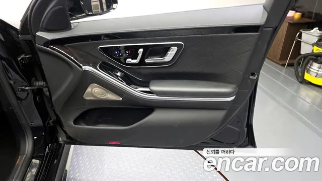 Mercedes-Benz S-Class — Фото автомобиля 21