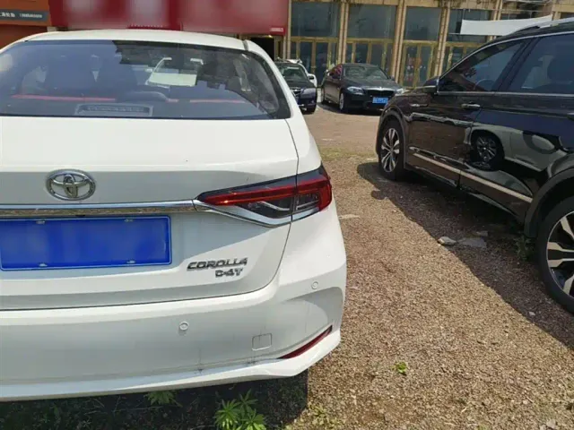 Toyota Corolla — Фото автомобиля 6