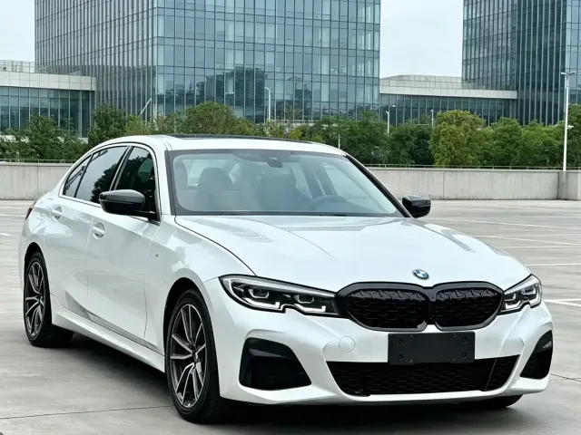 BMW BMW 3 Series 2022 320Li M Sport Package — Фото автомобиля 3