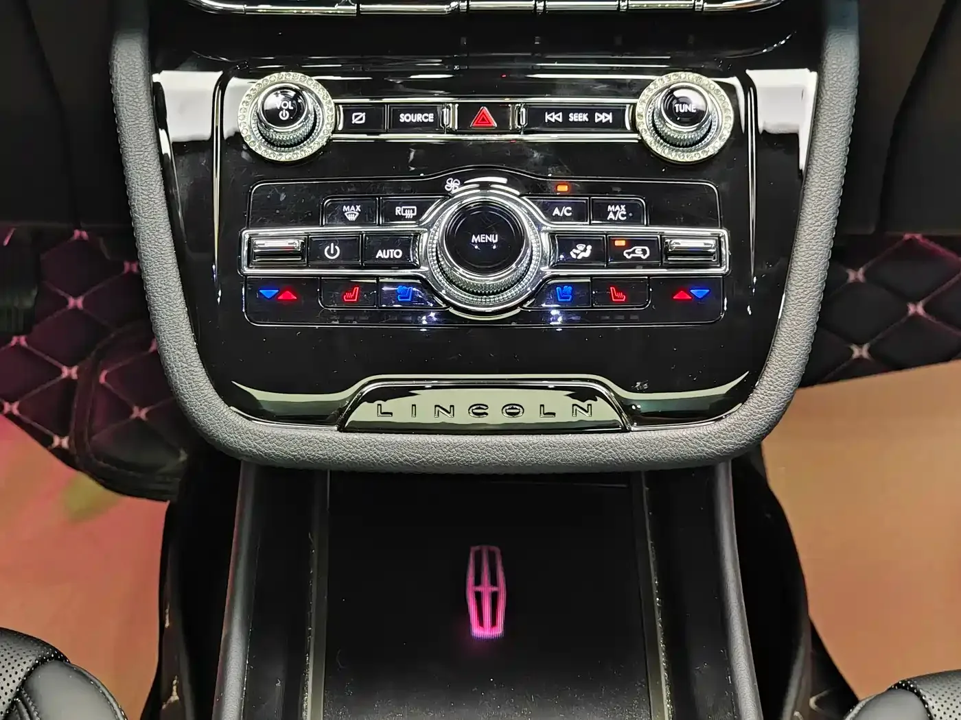Lincoln Adventurer 2022 2.0T 2WD Deluxe Edition — Фото автомобиля 18