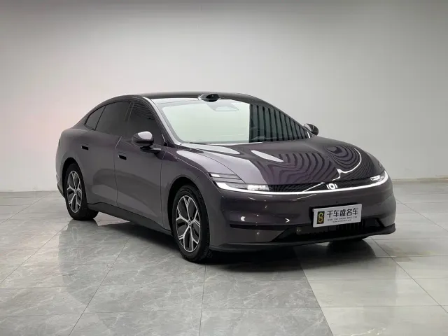 Changan Qiyuan A06 — Фото автомобиля 3