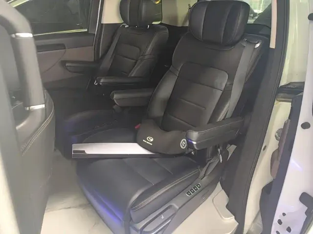 GAC Trumpchi E8 — Фото автомобиля 16