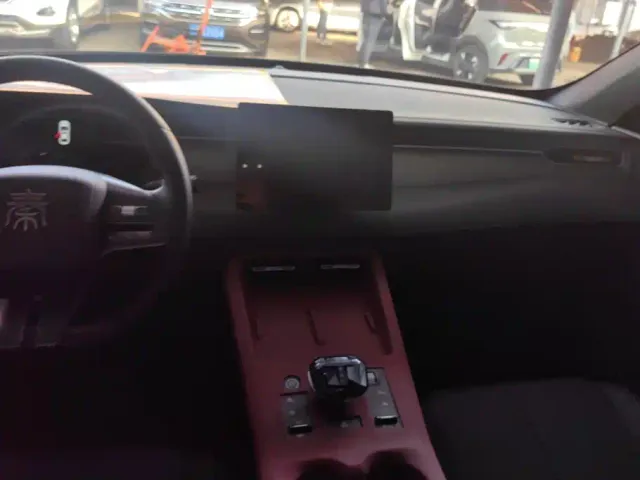 BYD Qin PLUS — Фото автомобиля 13