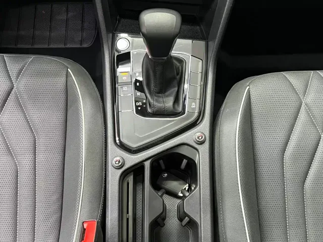 Volkswagen Tiguan L — Фото автомобиля 10