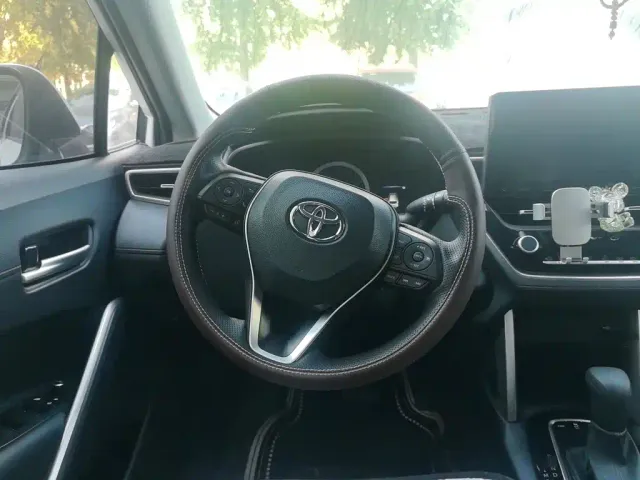 Toyota Corolla Cross — Фото автомобиля 6