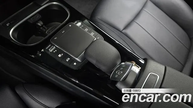Mercedes-Benz A-Class — Фото автомобиля 6