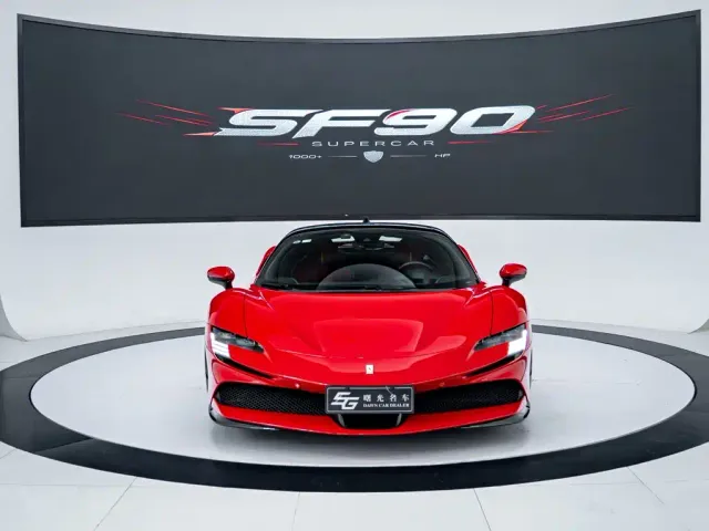Ferrari SF90 — Фото автомобиля 2