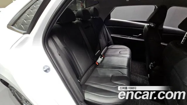 Hyundai AVANTE Новый Avante (CN7) — Фото автомобиля 18