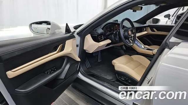 Porsche Taycan Taycan Khan — Фото автомобиля 10