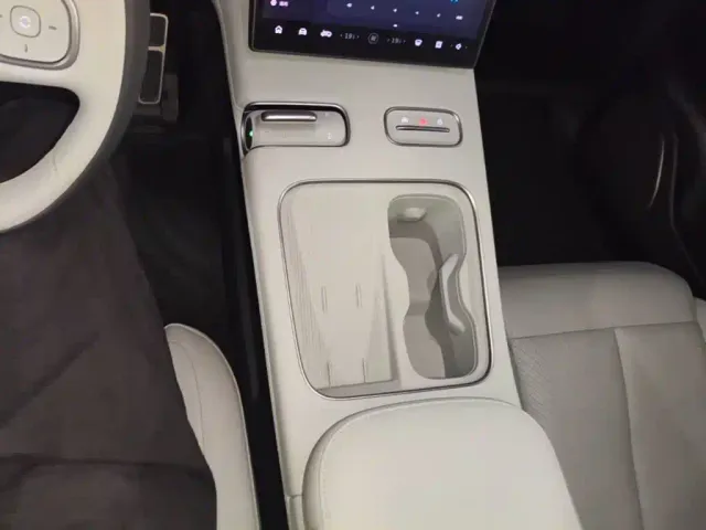 Nio EC7 — Фото автомобиля 13