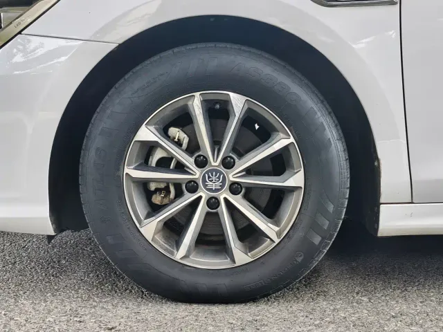 BYD Qin PLUS — Фото автомобиля 10
