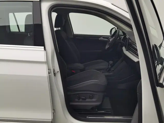 Volkswagen Tiguan L — Фото автомобиля 23