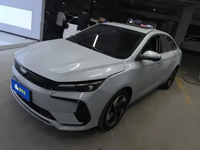 Фотография автомобиля — Geely Emgrand L