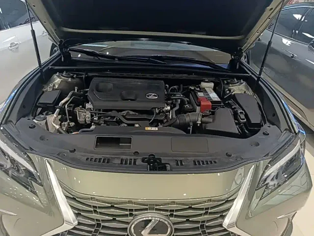 Lexus ES — Фото автомобиля 19