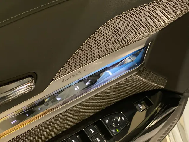 BMW i7 — Фото автомобиля 20