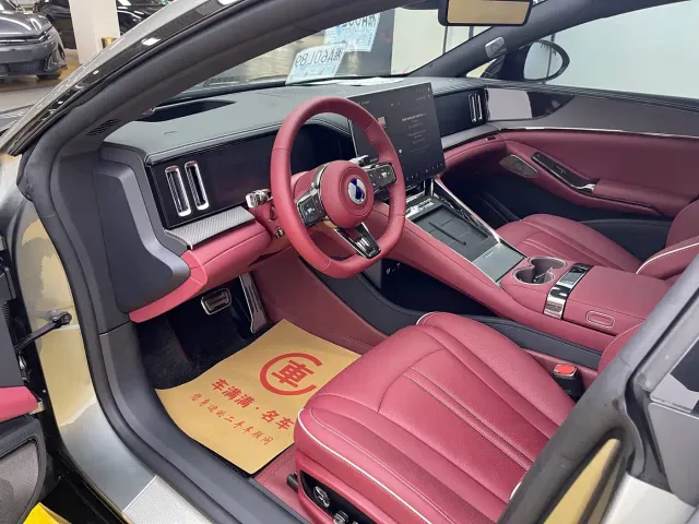 Denza Z9GT — Фото автомобиля 4