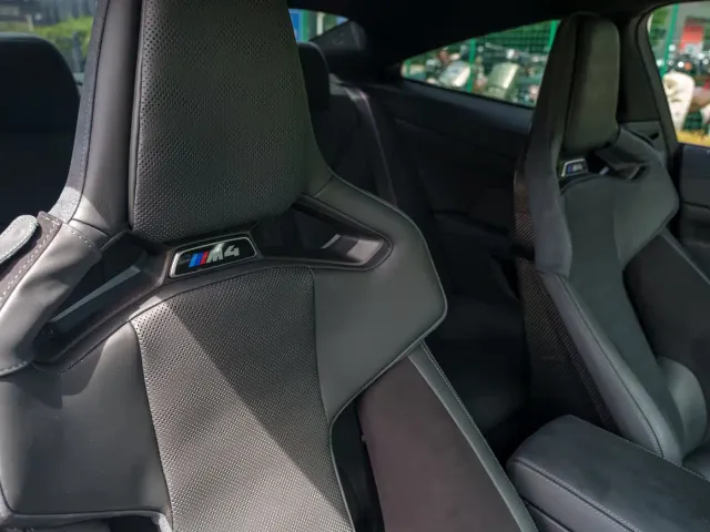 BMW M4 — Фото автомобиля 23