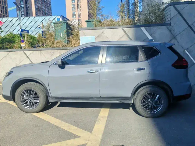 Nissan X-Trail — Фото автомобиля 7