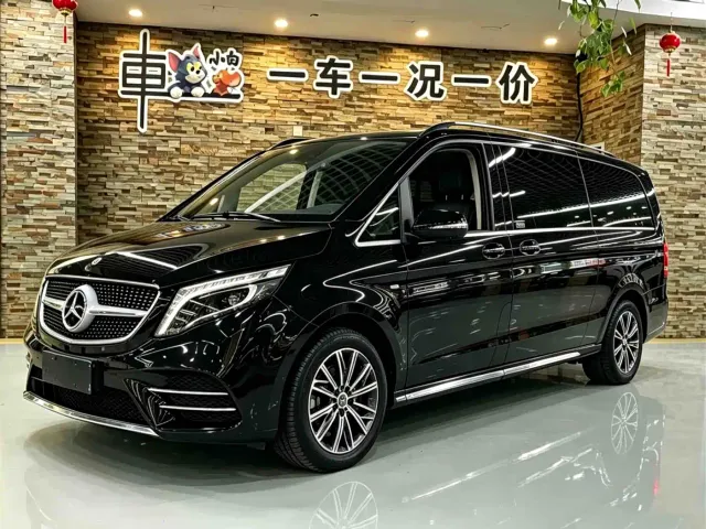 Фотография автомобиля — Mercedes-Benz V-Class