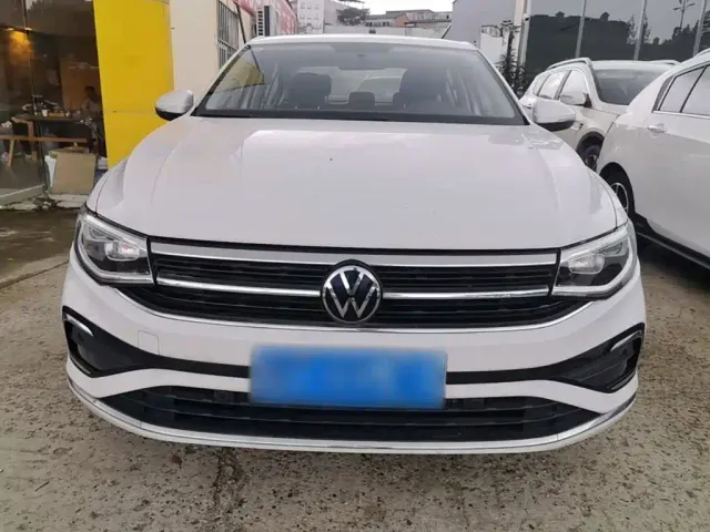 Volkswagen Bora — Фото автомобиля 2